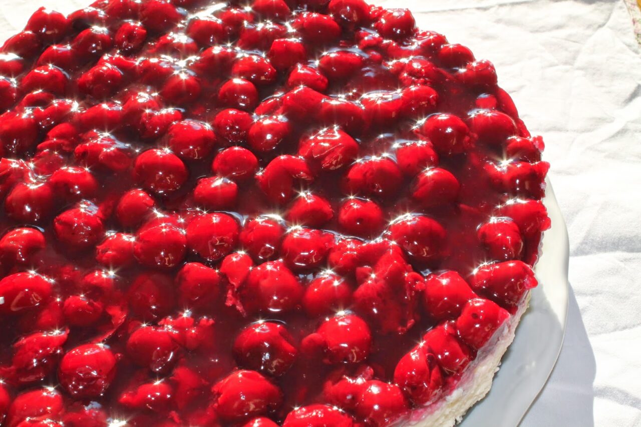 Frischkäse-Kirsch-Torte oder was Weltmeister essen - münchner-küche Frischkäse-Kirsch-Torte oder was Weltmeister essen - münchner-küche