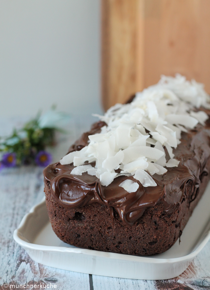 Schokolade-Kokos-Ruehrkuchen-Kuchen-2 - münchner-küche