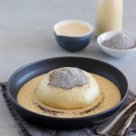 Germknödel mit selbstgemachtem Zwetschgenmus.