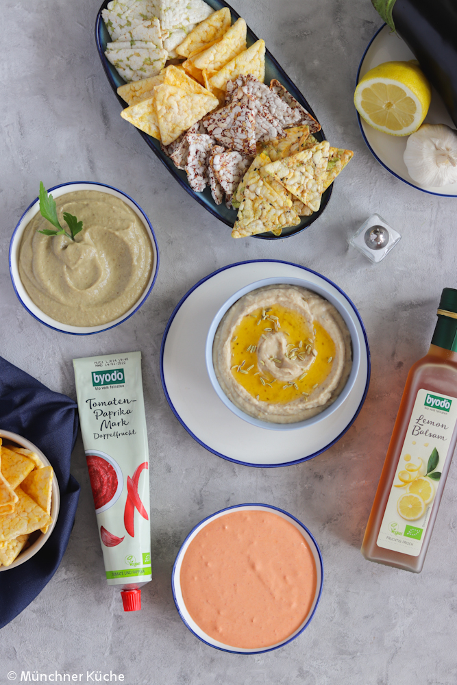 Dreierlei Dips: Baba Ghanoush, Tomaten-Ajvar-Dip & Weiße Bohnen Dip ... Dreierlei Dips: Baba Ghanoush, Tomaten-Ajvar-Dip & Weiße Bohnen Dip ...