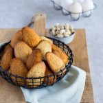 Feine Pistazien-Madeleines